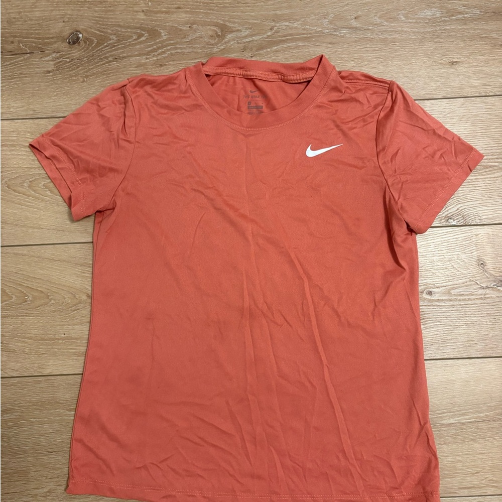 Nike Women's Coral Short Sleeve Tee